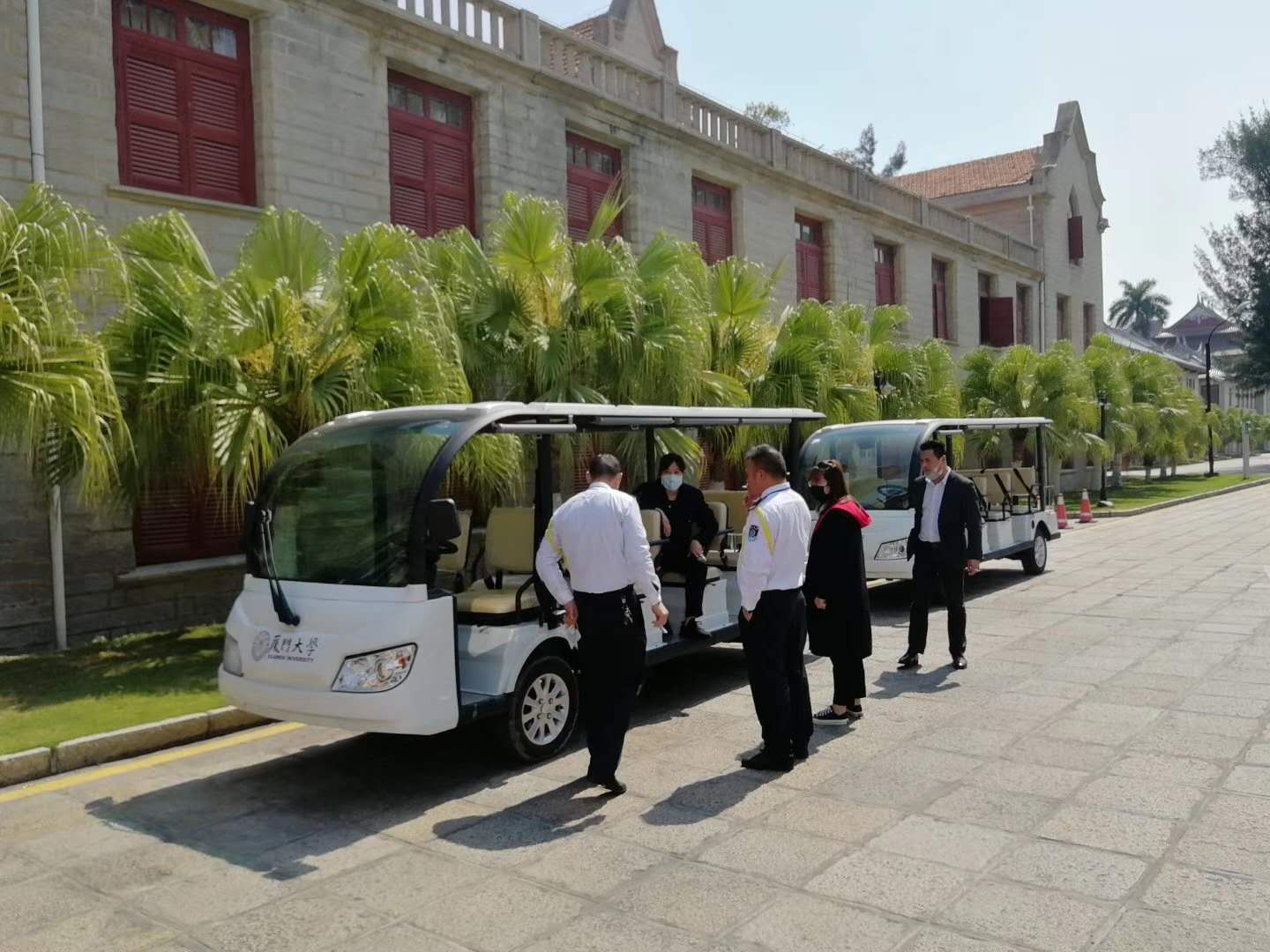 厦门大学旅游旺季添新车，选择卓越电动车